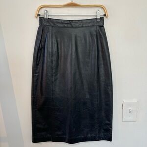 Cayenne Vintage Leather Skirt- Size 6